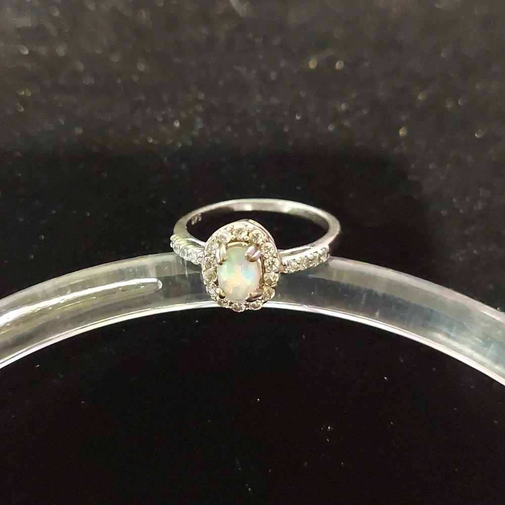 Sterling 925 opalescent and cubic zirconia ring Size 7 - Picture 1 of 4